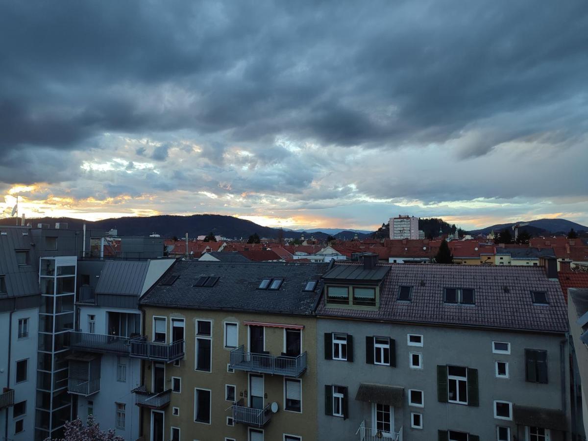 Ferienwohnung Studio Mit Terrasse In Zentraler Lage Graz Exterior foto